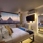 Jacuzzi Studio By The Historic Pyramids Apt3